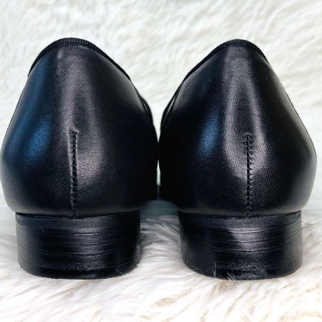 【未使用級】DIANA24㌢スクエアバックルパールジビュー　ポインテッドシボ革