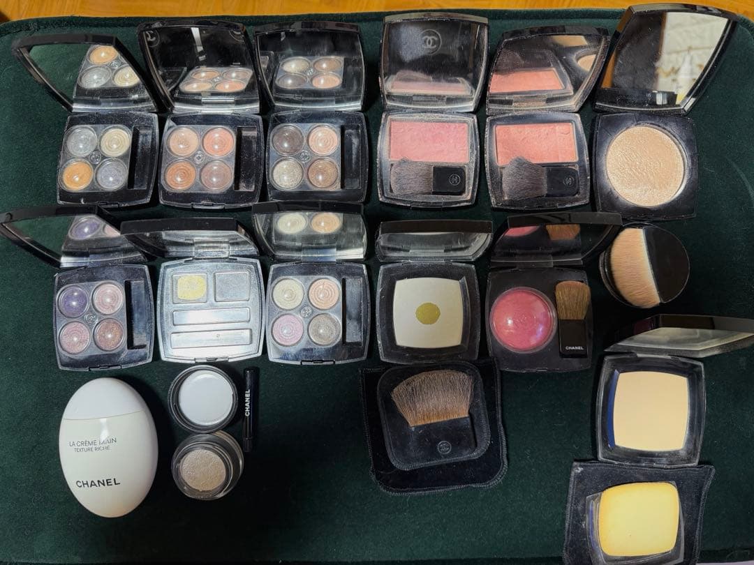 シャネルまとめ売り アイシャドウ、チーク、ハイライトなど