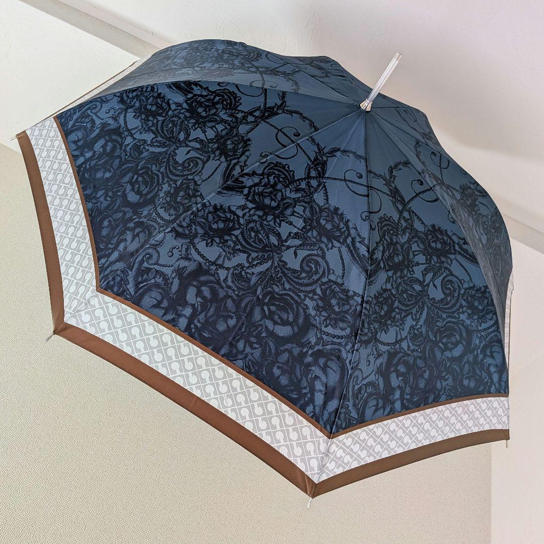 ゲラルディーニ　微光沢ネイビー×茶の縁取り　ロゴプリント　長傘　雨傘