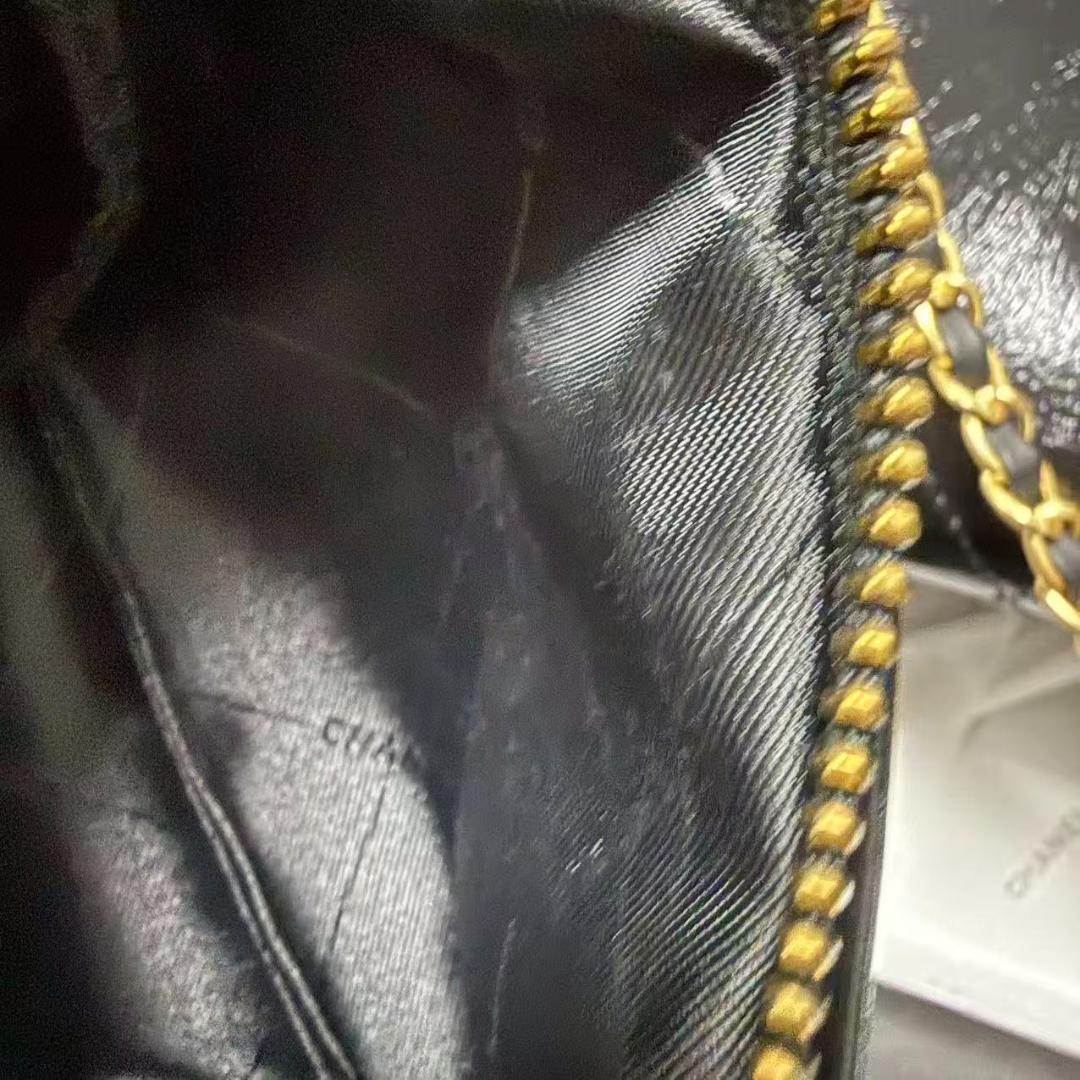 希少✨ 状態良好 ブラック cHaNeL✨サコッシュ パール付き