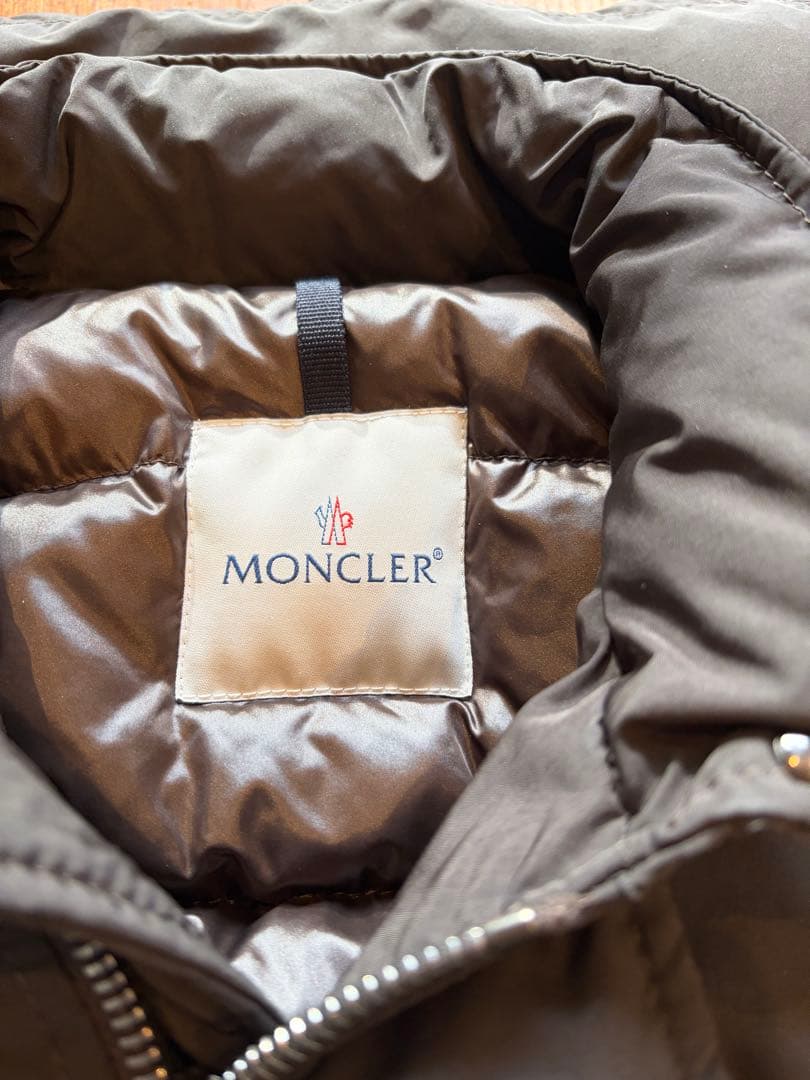 MONCLER GLADSTONE ダウンジャケット サイズ3