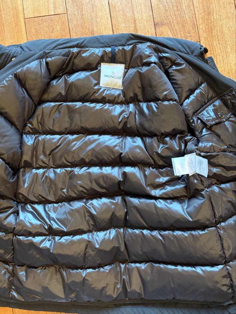 MONCLER GLADSTONE ダウンジャケット サイズ3