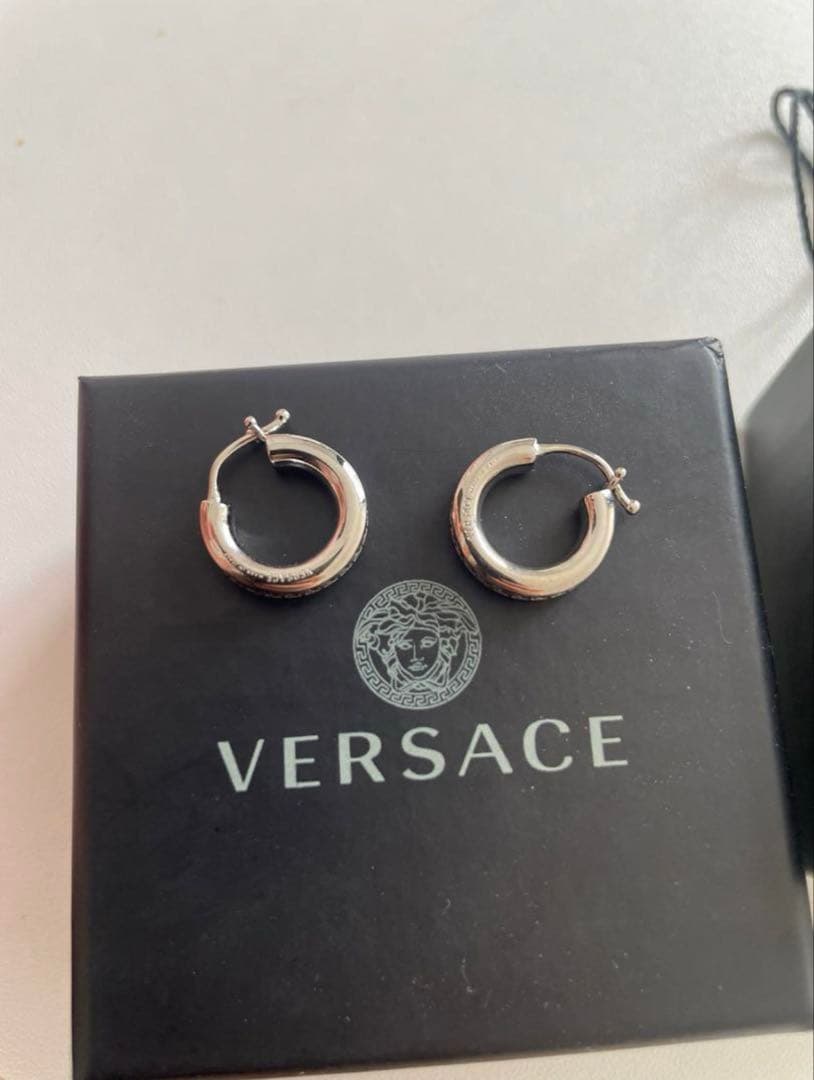 VERSACE シルバー フープピアス