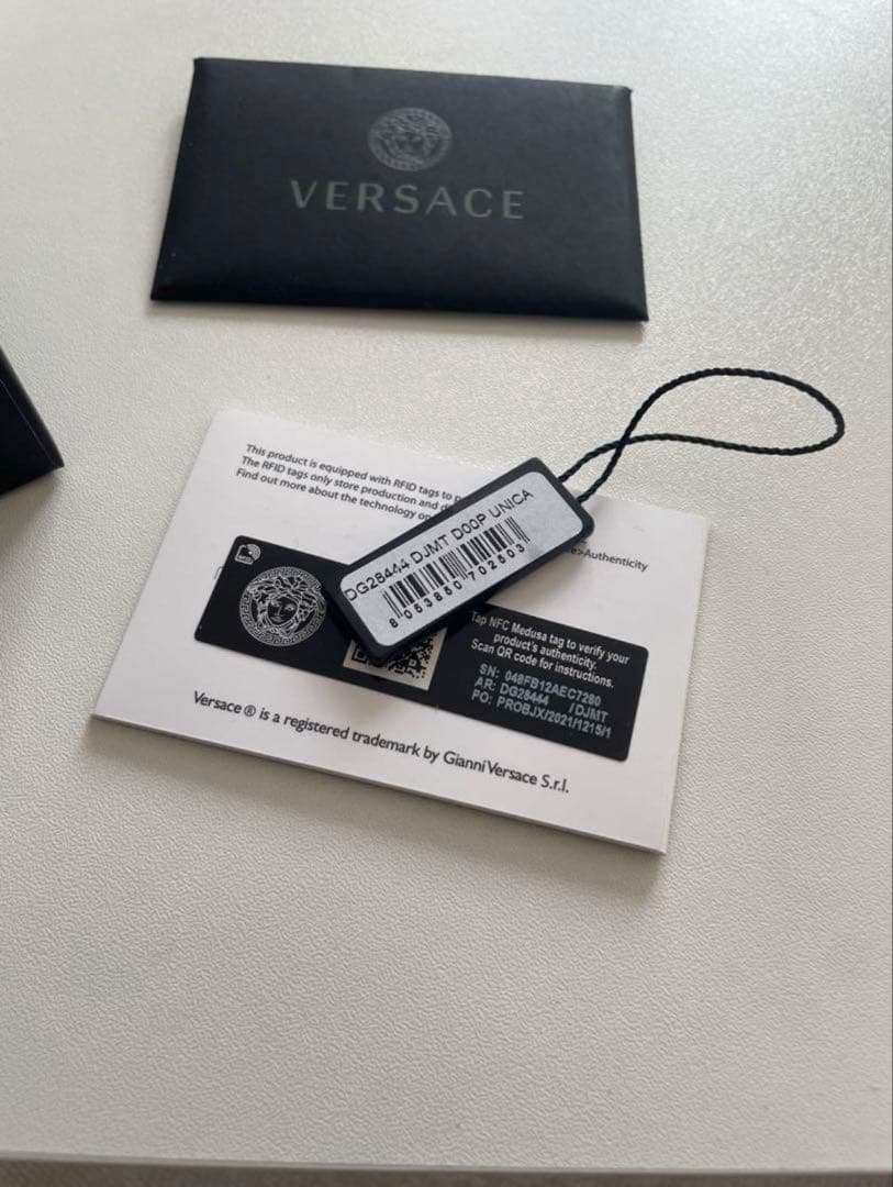 VERSACE シルバー フープピアス
