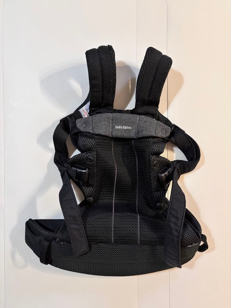 2025年1月購入 ベビービョルン ベビーキャリア ハーモニー ブラック