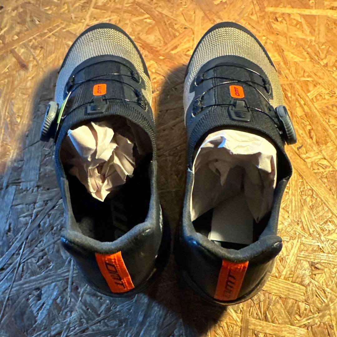 DMT KM4 40サイズ Black/Bronze