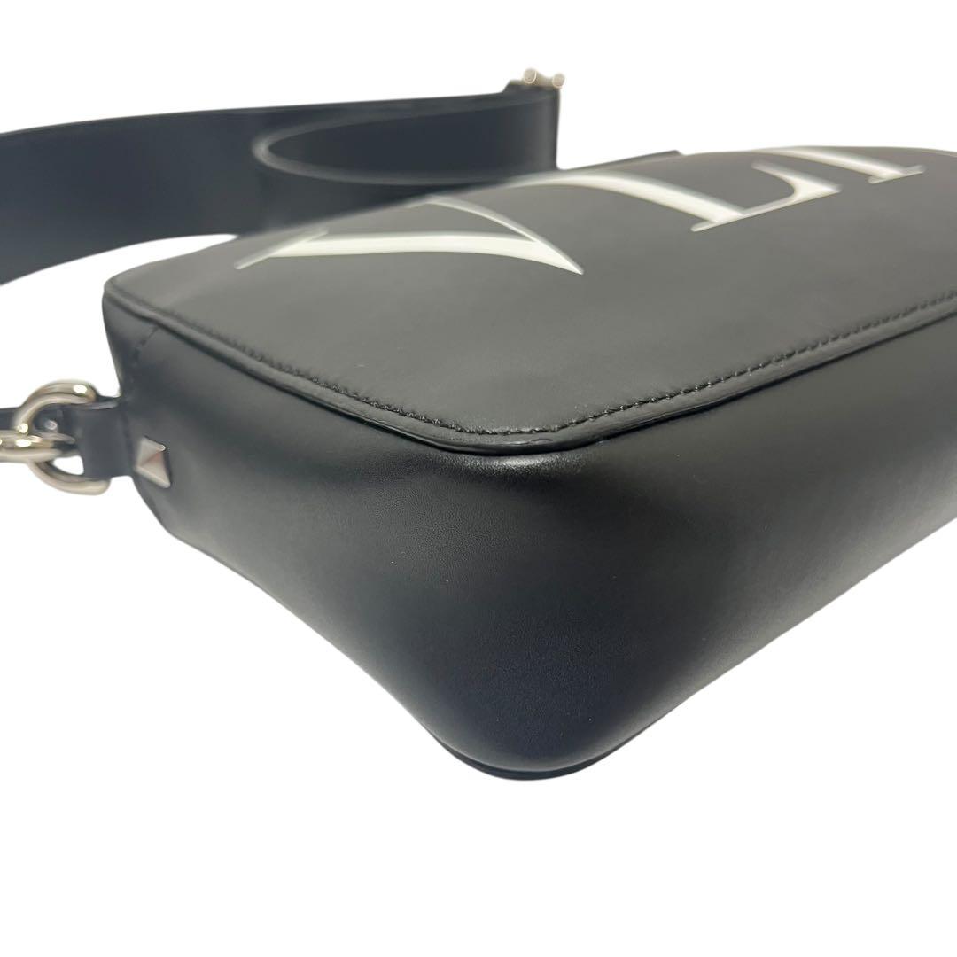 専用　VALENTINO VLTN クロスボディ　ショルダーバッグ　ボディバッグ