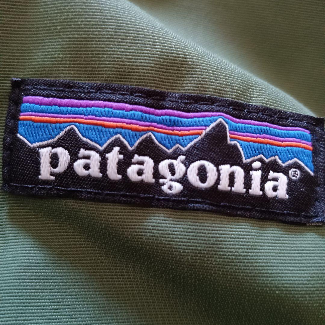 O*9様 パタゴニア　ジャケット　渋い緑　モスグリーン
