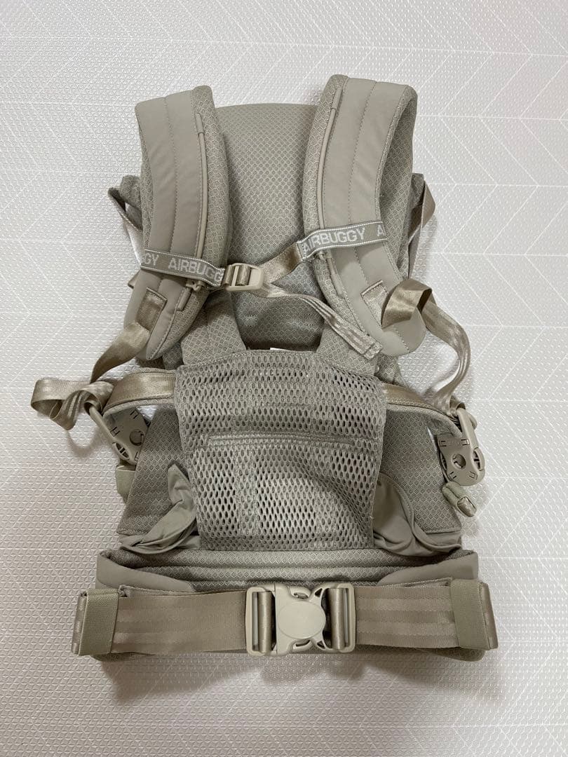 【抱っこ紐】エアバギー ベーシック 付属品揃ってます