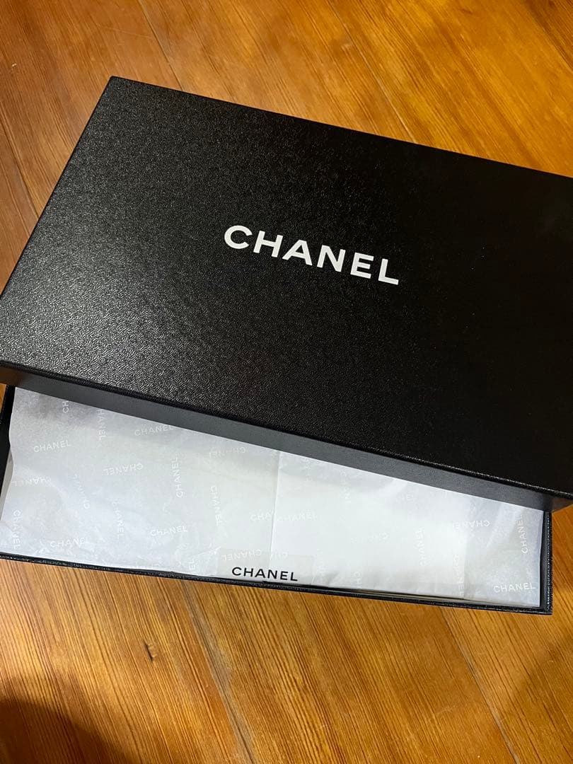 CHANEL ロゴ入りスライドサンダル