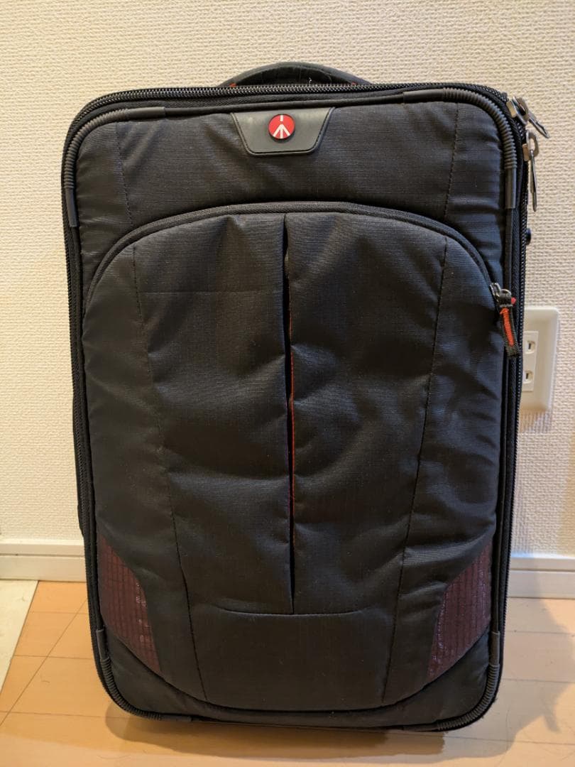 Manfrotto カメラバッグ キャリー　ブラック/レッド