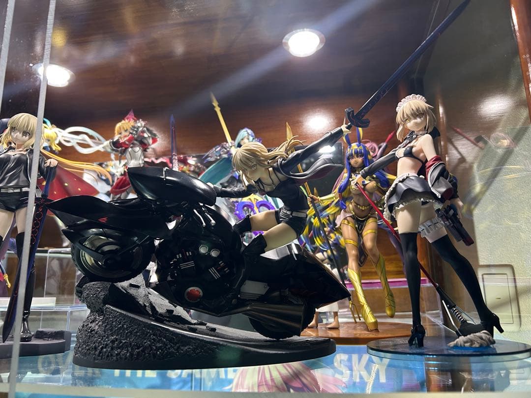 Fate アルトリア・ペンドラゴン〔オルタ〕＆キュイラッシェ・ノワール　欠品有