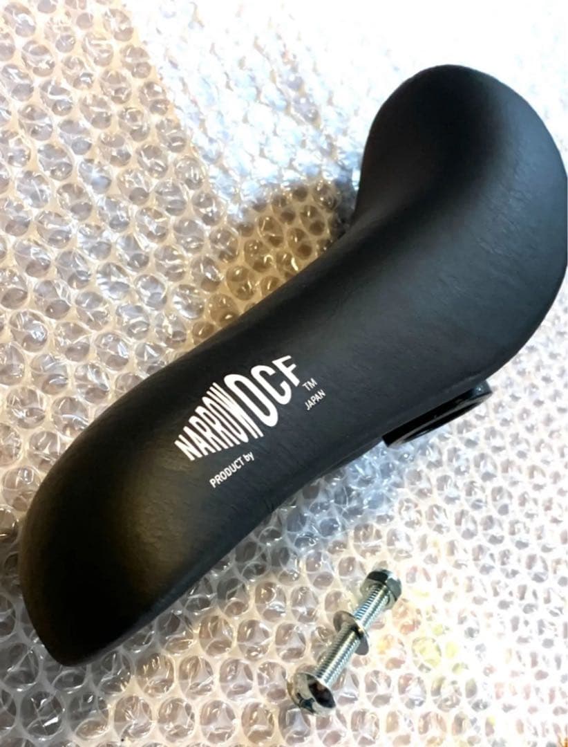 ストライダー　ゼロバイク　軽量　カーボン