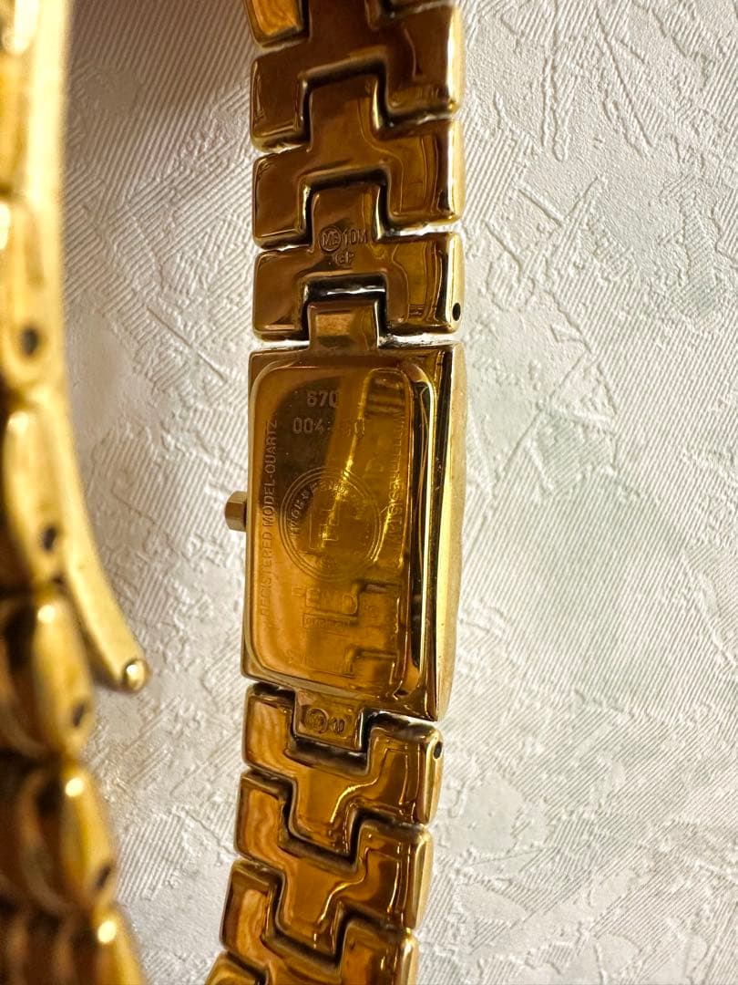 FENDI ゴールド ブレスレット時計