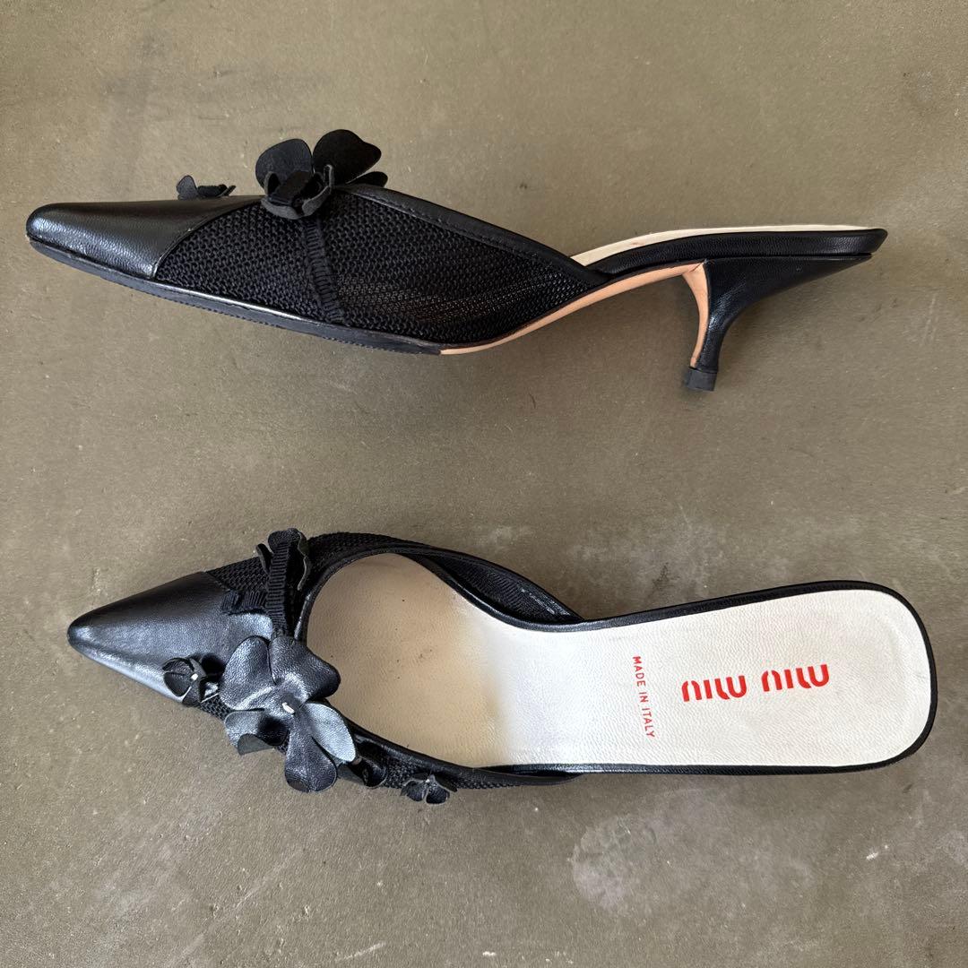 MiuMiu ミュウミュウ　archive　パンプス 　ミュール　レザーフラワー
