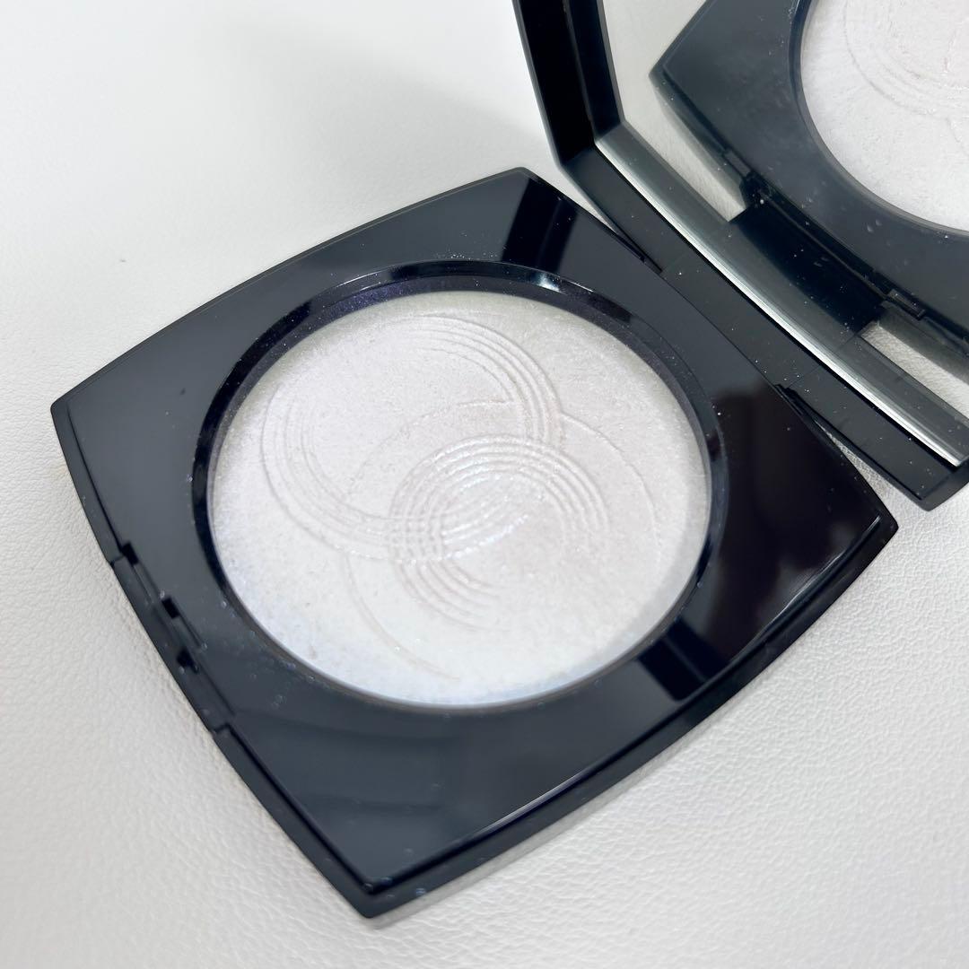 【新品】CHANEL ルミエール ドゥローシャン