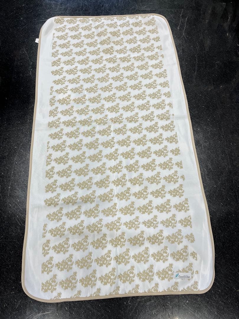 グラントイーワンズホルミーシーツ 中古美品