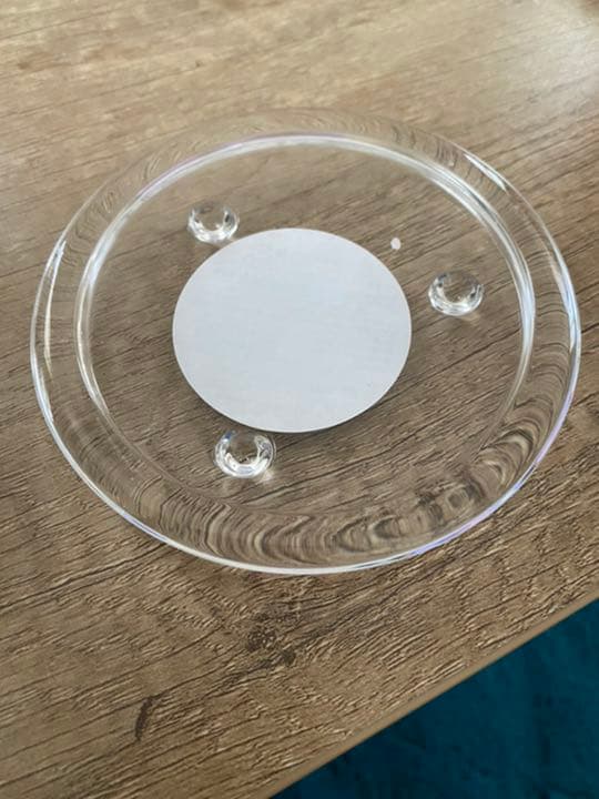 使用済みキャンドルとキャンドルホルダー