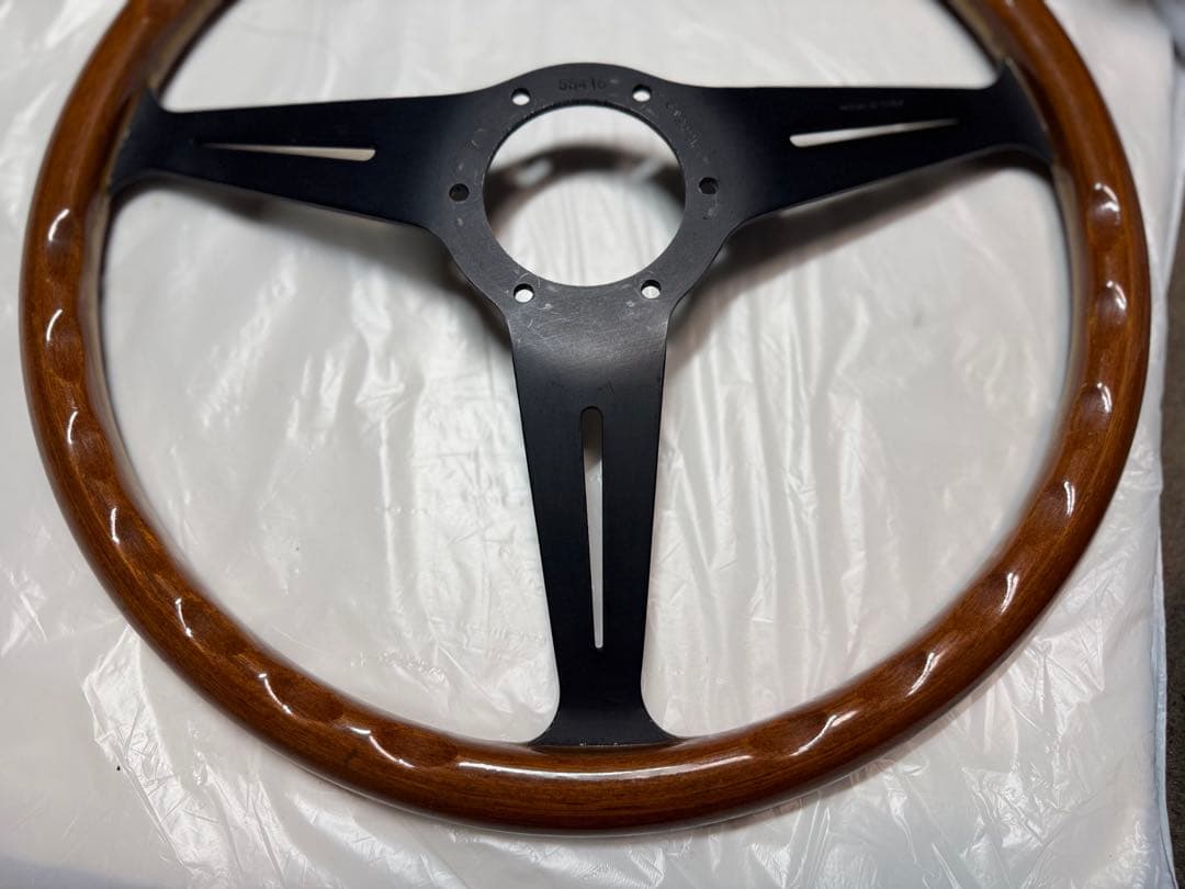 ナルディ ウッド ブラックスポーク ホーンボタン付ステアリングホイール　当時物