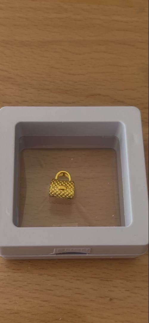 新品未使用　mal.レレレ　純金　24k バッグ型チャーム