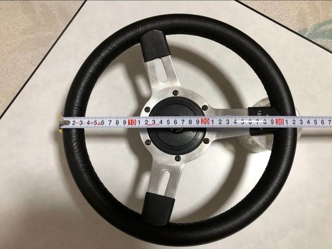 ミニクーパー　マウントニーモータープロダクツ　ハンドル　ボス付き