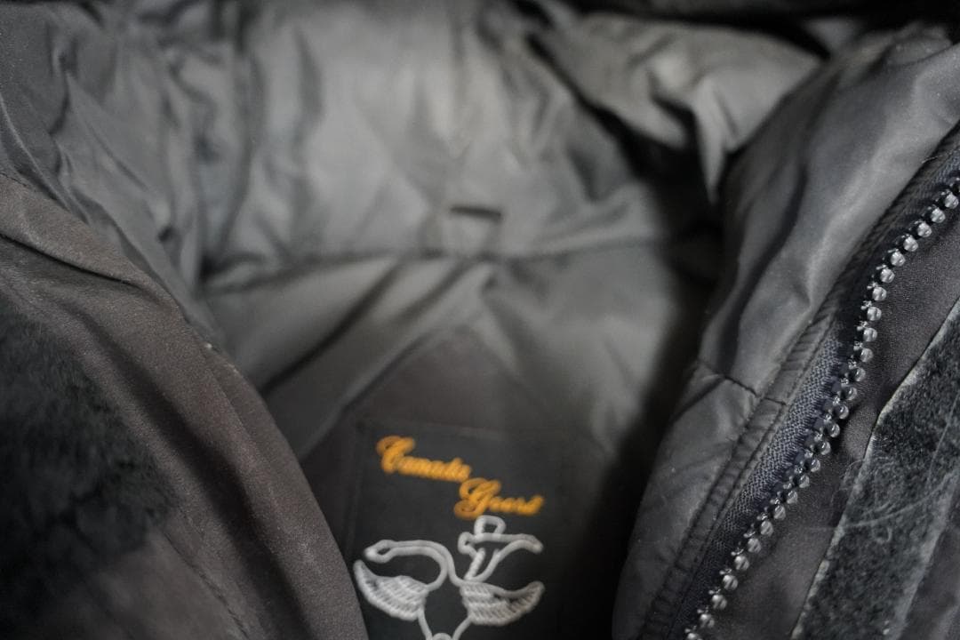 カナダグース   ブラック ダウンジャケット　日本XL