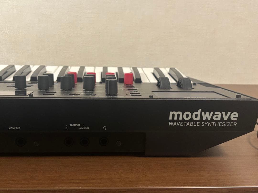 KORG modwave シンセサイザー