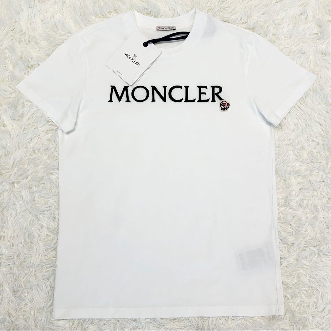 【新品未使用】タグ付き モンクレール 刺繍ロゴ Tシャツ ワッペン 半袖 白 M