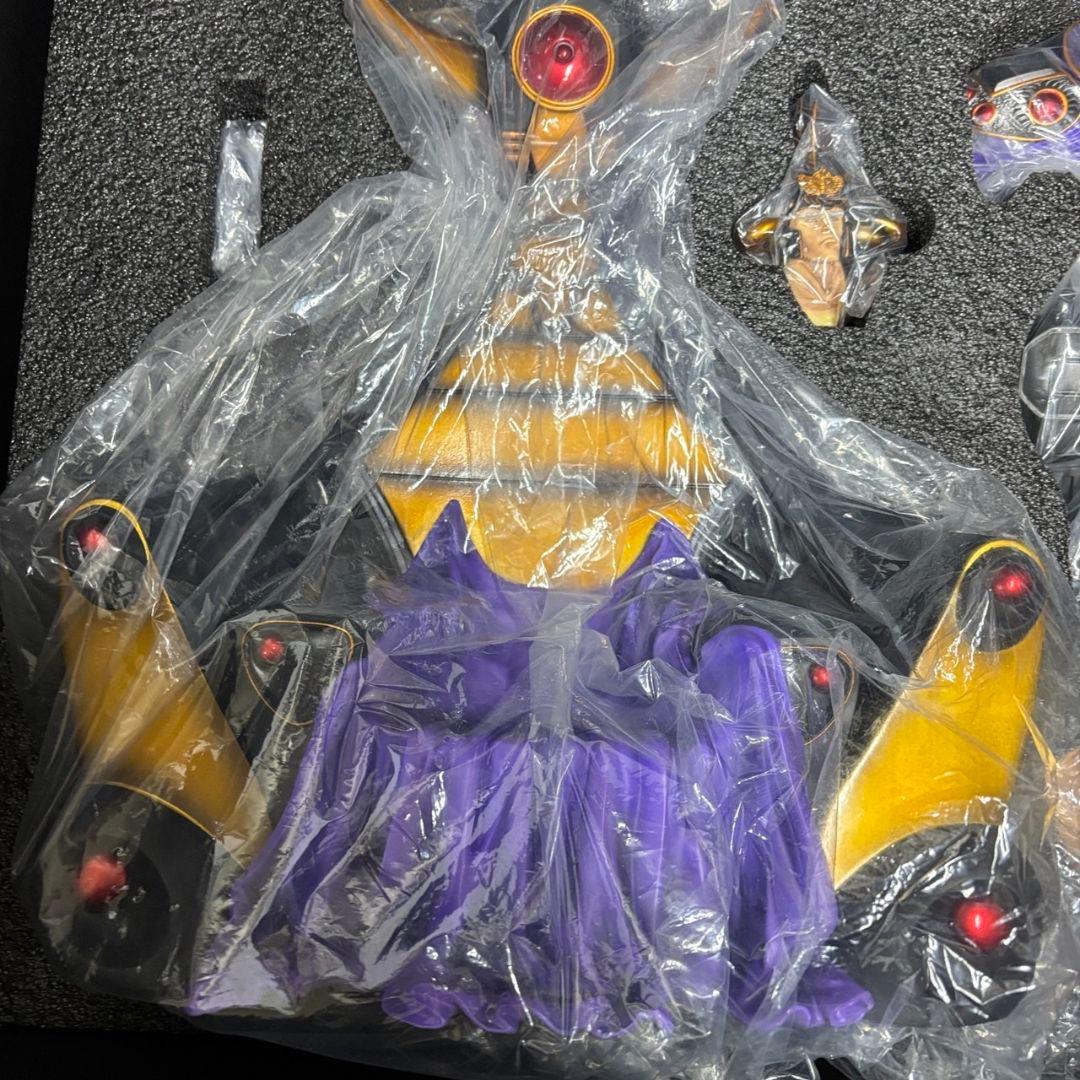 17　未組立品　超稀少　スパイスシード　ラオウ　玉座　ゴールドカラー　北斗の拳