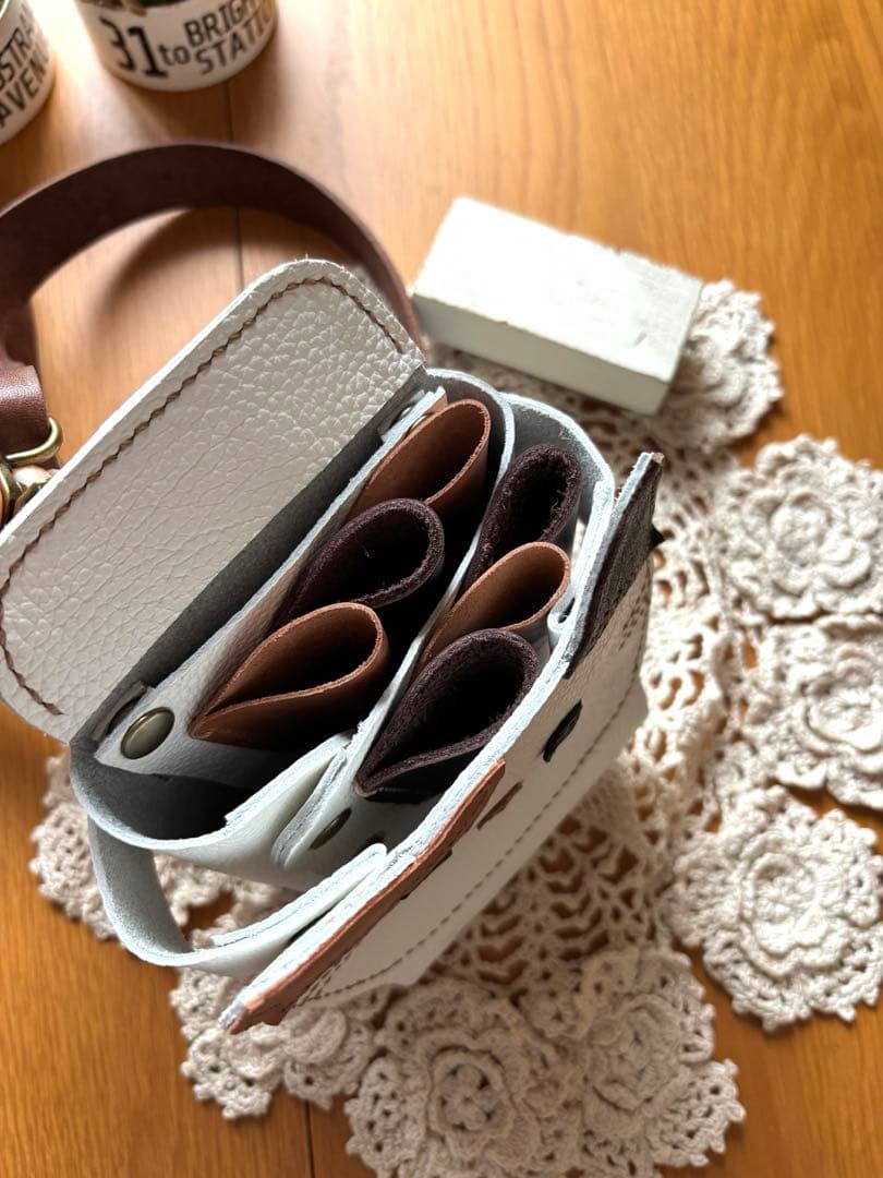 牛革　ネコちゃんフェイス　シザーケース　本革　レザー　トリマー　三毛猫　顔美容師