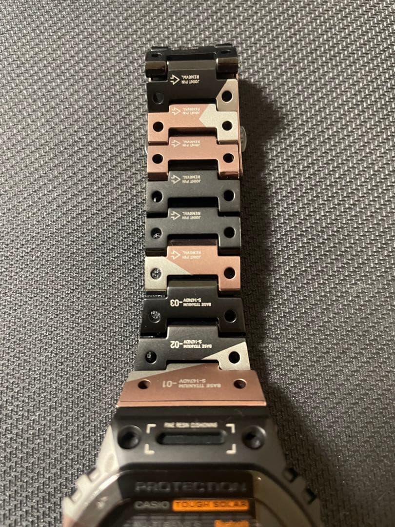 カシオ G-SHOCK 電波時計 GMW-B5000TVB-1JR TI