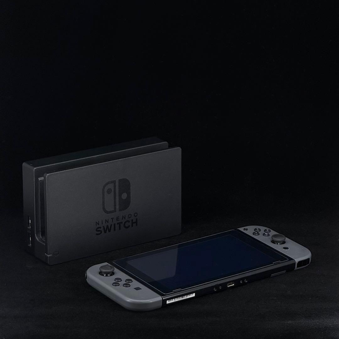 Nintendo Switch 本体セット＋ドック2つ＋Joy-Con3セット