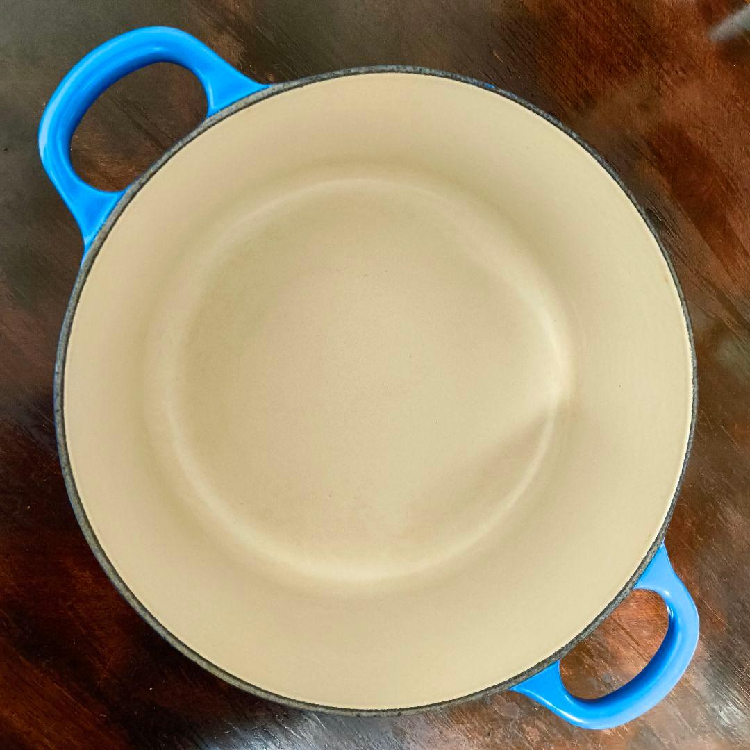 LE CREUSET ルクルーゼ ココットロンド 両手鍋 マルセイユブルー 22