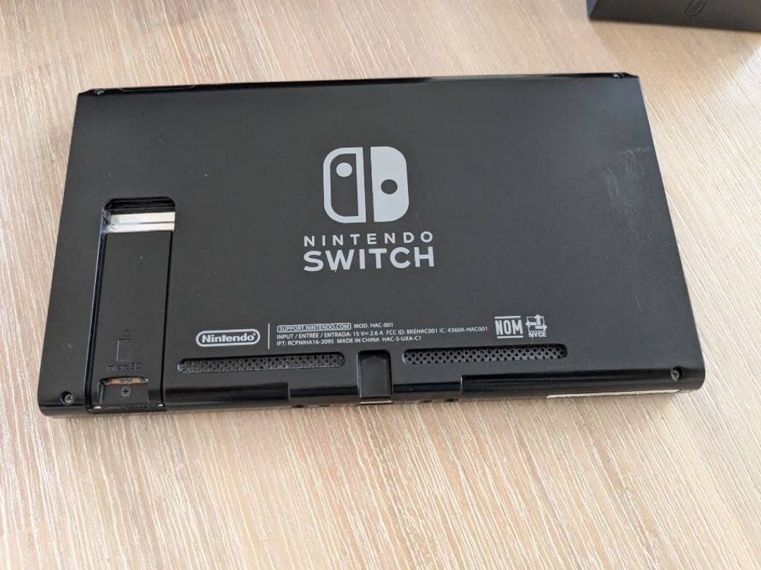 Nintendo Switch 本体 ブラック ドック付き