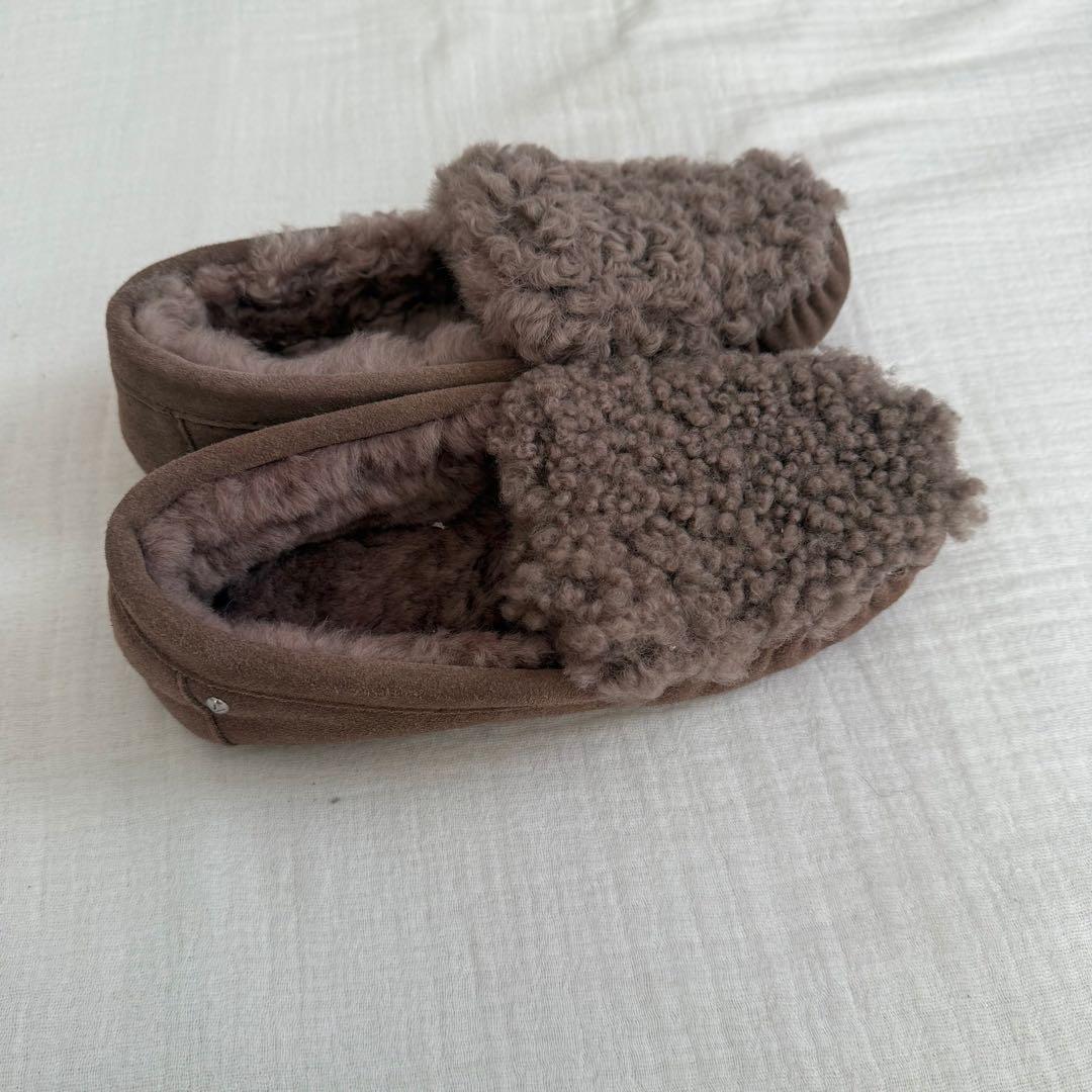 未使用 EMU シープスキンケアンズ カーリーファー ムートン モカシン