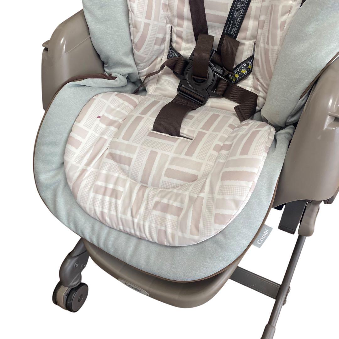 コンビ　ネムリラオートスイング　自動　ハイローチェア　新生児　電動