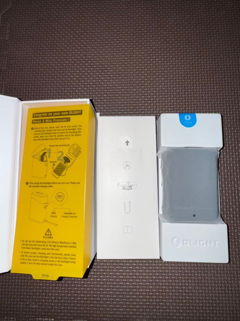 Olight Perun 3mini Premium 懐中電灯