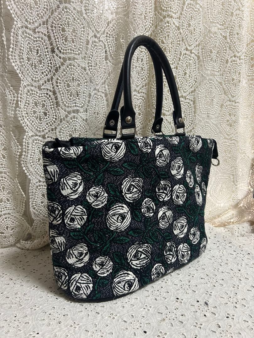 ミナペルホネンハンドメイド　rosyネイビー　本革持ち手，楕円底トートL