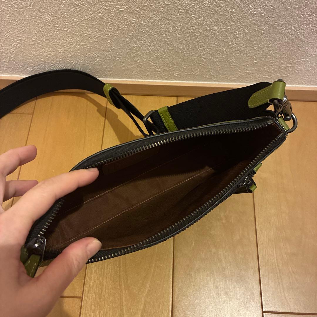 COACH グリーン レザー ショルダーバッグ