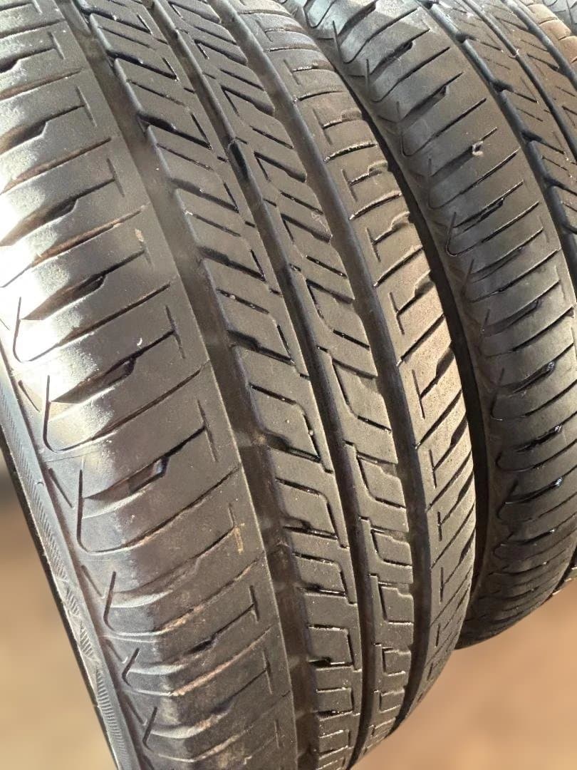 ストラテジー 185/60R15 タイヤホイールセット シルバー ブラック