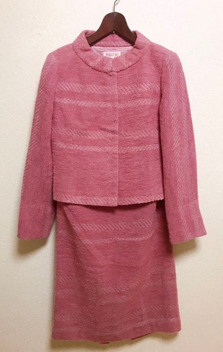 YUKI TORII ピンクセットアップスーツ