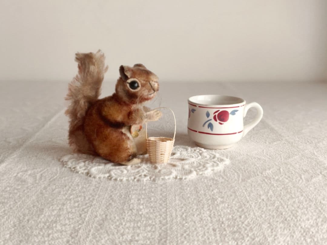 【ひまわりさま】vintage ♡ フランスに憧れている リスちゃん