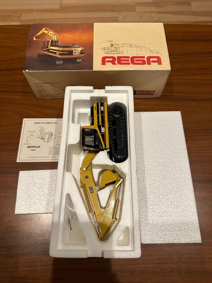 三菱 CAT325B REGA油圧ショベル CAT320油圧ショベル、ミニチュア