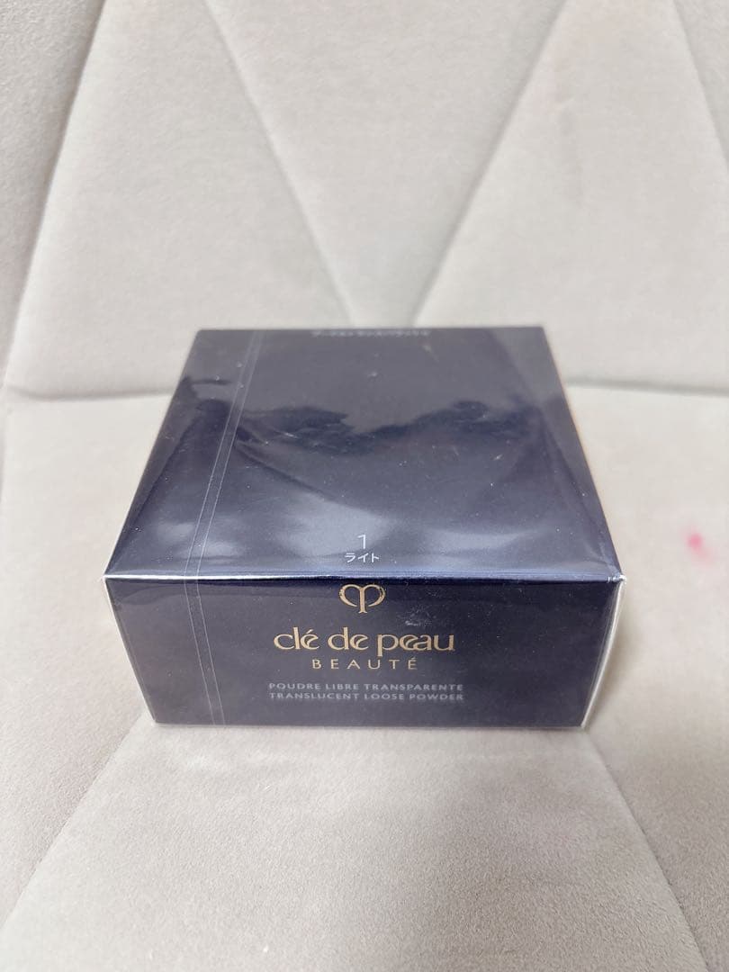 【新品未開封】クレ・ド・ポーボーテ　プードルトランスパラントｎ 1ライト 26g