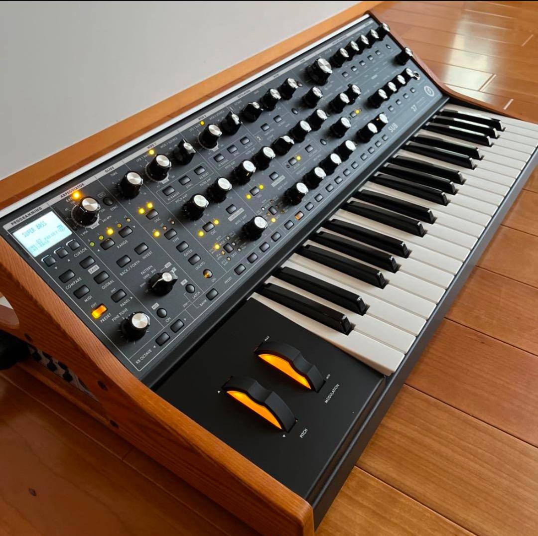 美品！　Moog Subsequent 37 モーグ ムーグ