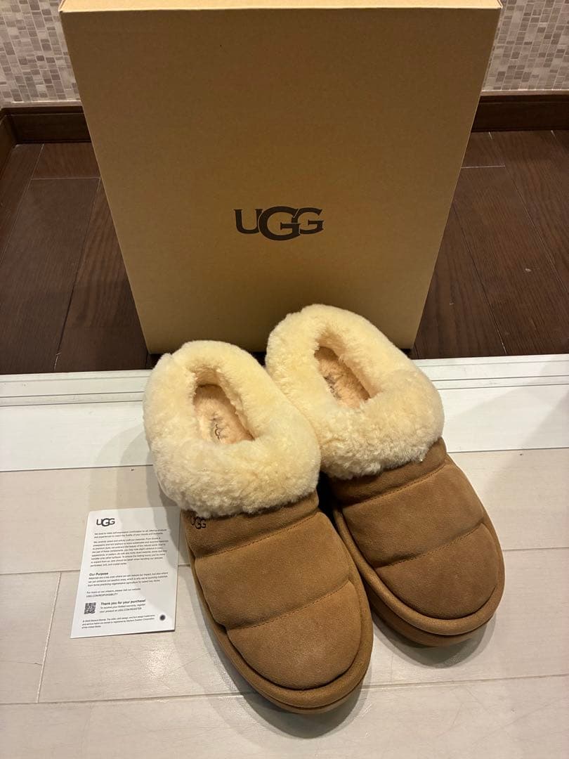 ちぃ⭐︎　UGG W TAZZLITA