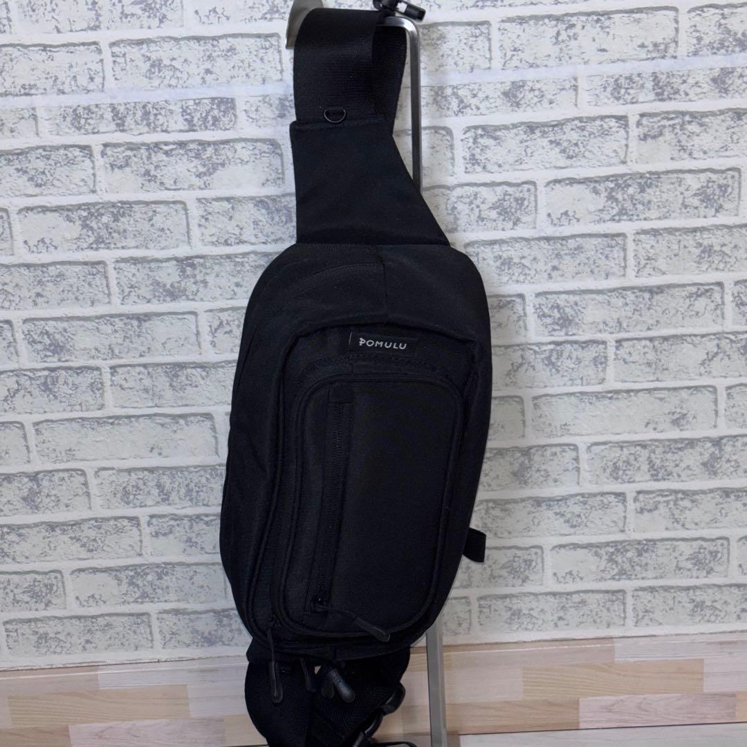 POMULU ポムル　ヒップシート　ショルダーバック　ブラック　黒　美品