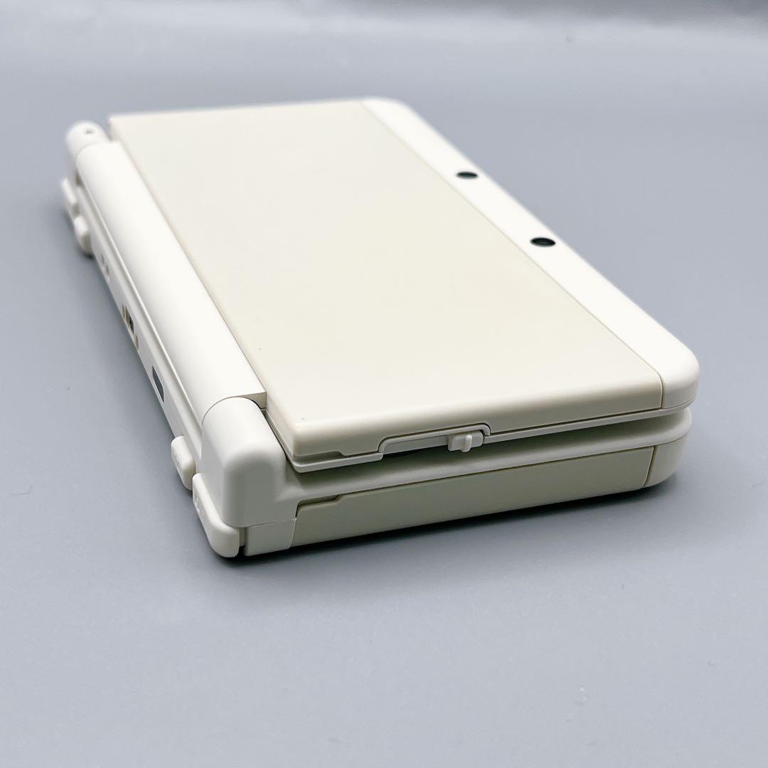 1410【極美品】Newニンテンドー3DS ホワイト