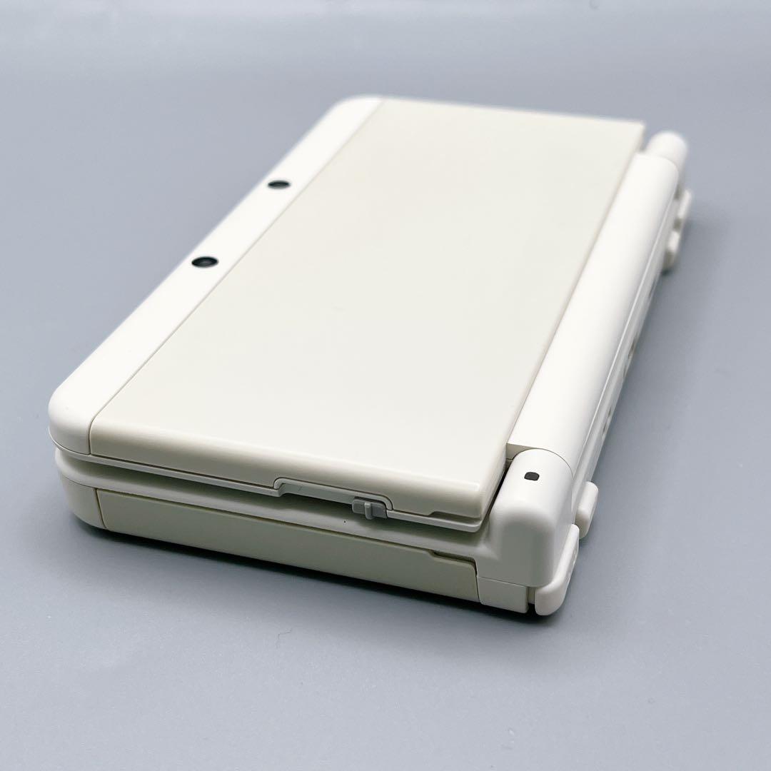 1410【極美品】Newニンテンドー3DS ホワイト