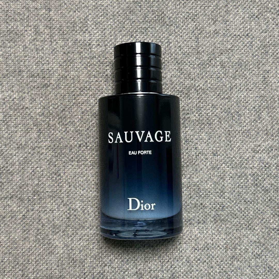 香水(男性用) Dior SAUVAGE EAU FORTE 100ml